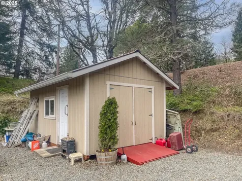 1020 Azalea Glen Road Azalea OR 97410