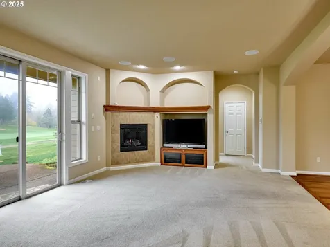 429 Turnberry Avenue Woodburn OR 97071