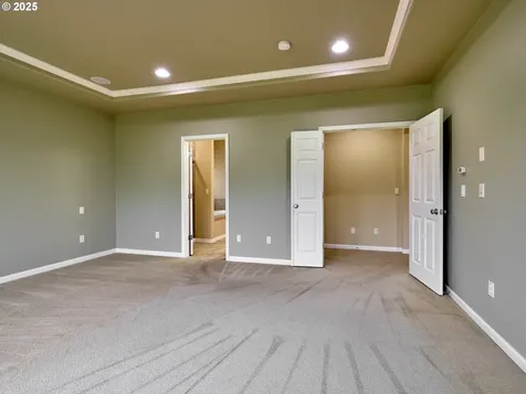 429 Turnberry Avenue Woodburn OR 97071
