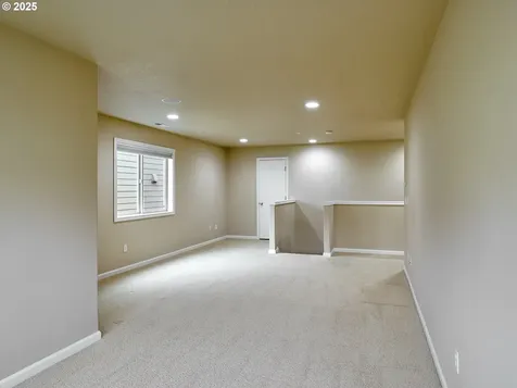 429 Turnberry Avenue Woodburn OR 97071