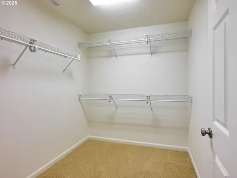 429 Turnberry Avenue Woodburn OR 97071