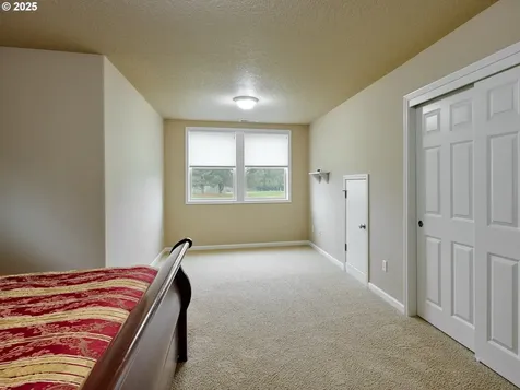 429 Turnberry Avenue Woodburn OR 97071
