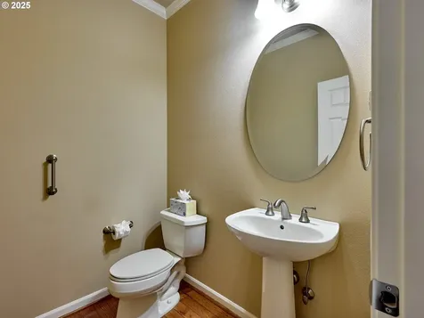 429 Turnberry Avenue Woodburn OR 97071