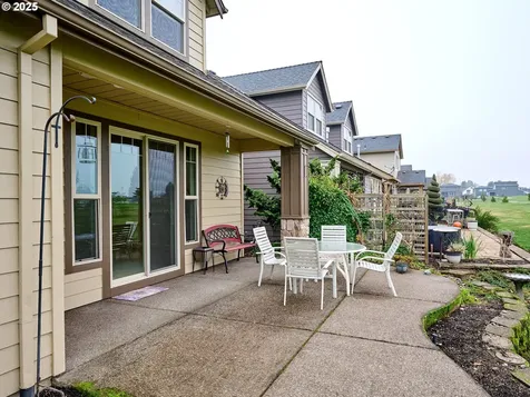 429 Turnberry Avenue Woodburn OR 97071