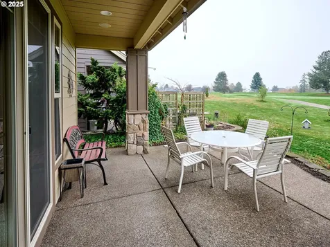 429 Turnberry Avenue Woodburn OR 97071