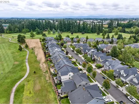 429 Turnberry Avenue Woodburn OR 97071