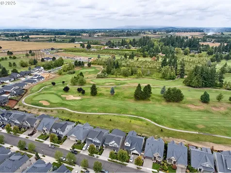 429 Turnberry Avenue Woodburn OR 97071
