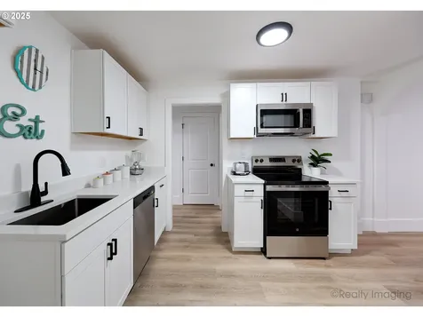 5132 NE 60th Avenue Portland OR 97218