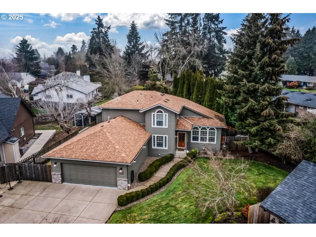4767 Calumet Way Eugene OR 97404