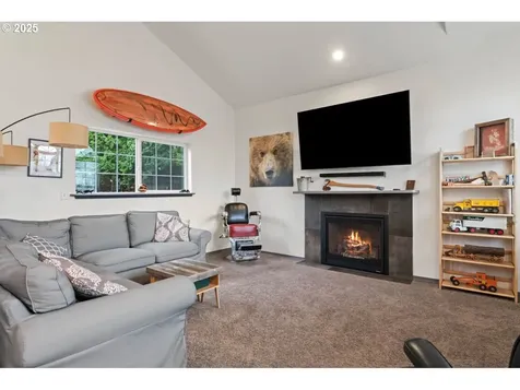 4767 Calumet Way Eugene OR 97404