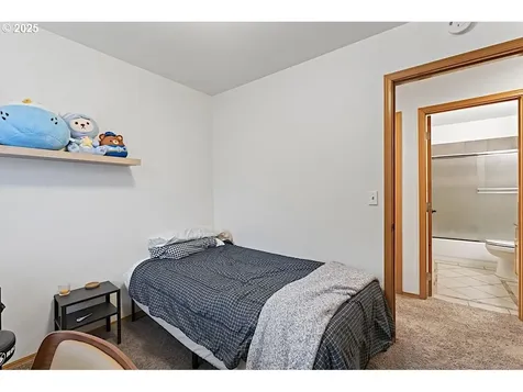 4767 Calumet Way Eugene OR 97404