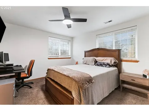 4767 Calumet Way Eugene OR 97404