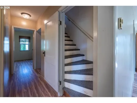 2988 Sheridan Avenue North Bend OR 97459