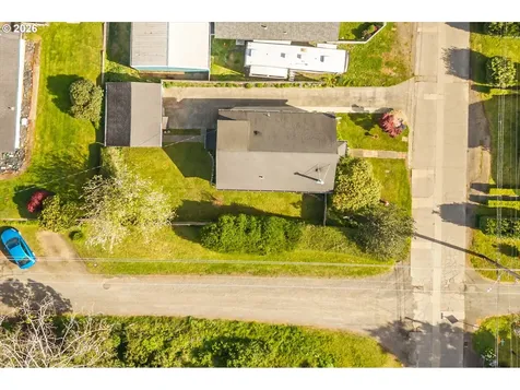 2988 Sheridan Avenue North Bend OR 97459