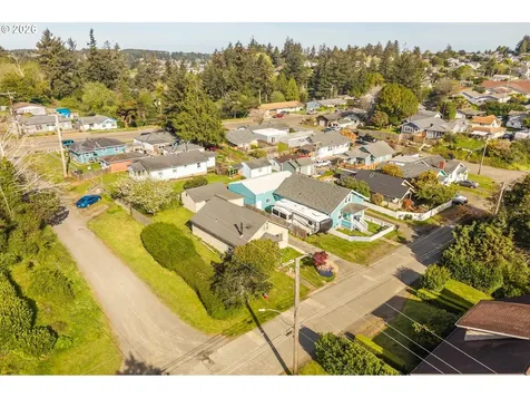 2988 Sheridan Avenue North Bend OR 97459