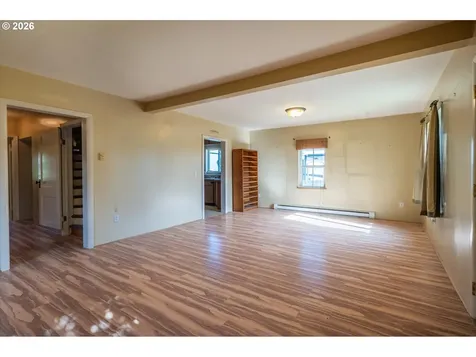 2988 Sheridan Avenue North Bend OR 97459
