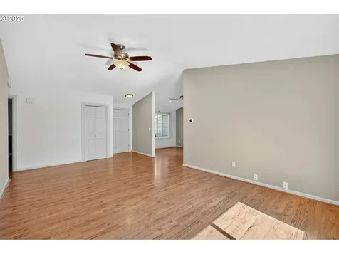 2890 NE Elliott Avenue Gresham OR 97030