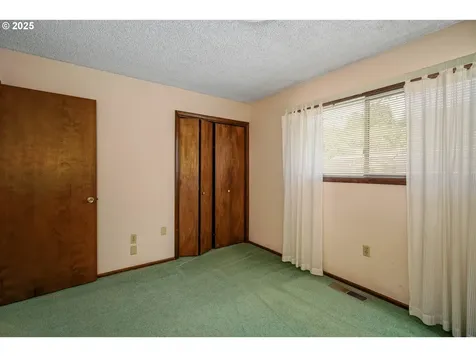 3295 Camellia Drive S Salem OR 97302
