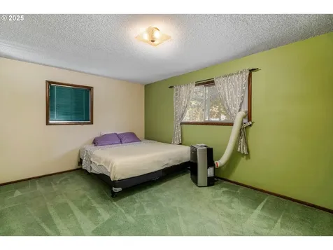 3295 Camellia Drive S Salem OR 97302