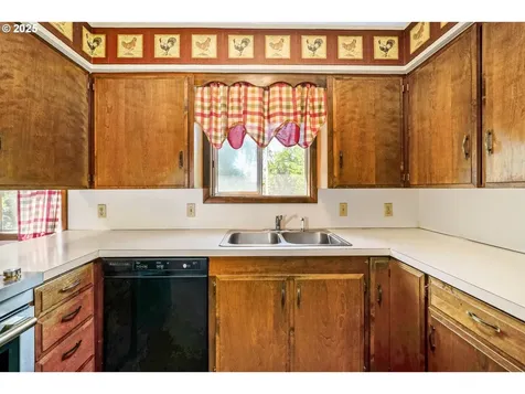 3295 Camellia Drive S Salem OR 97302