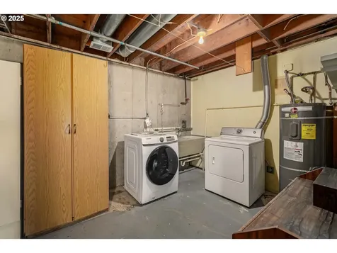 3295 Camellia Drive S Salem OR 97302