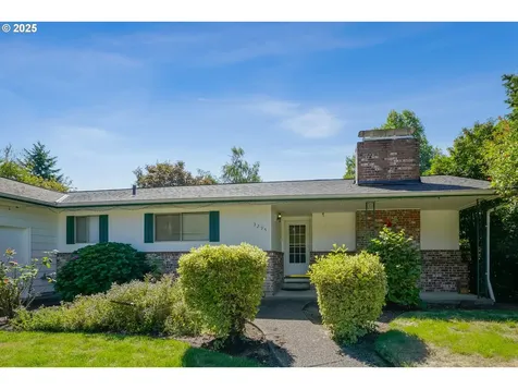 3295 Camellia Drive S Salem OR 97302