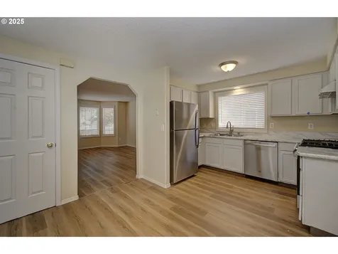 1817 E 37th Street Vancouver WA 98663