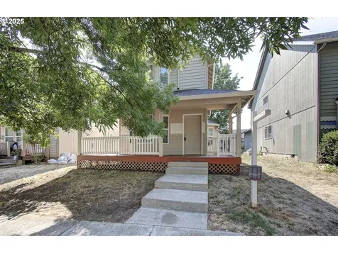 1817 E 37th Street Vancouver WA 98663