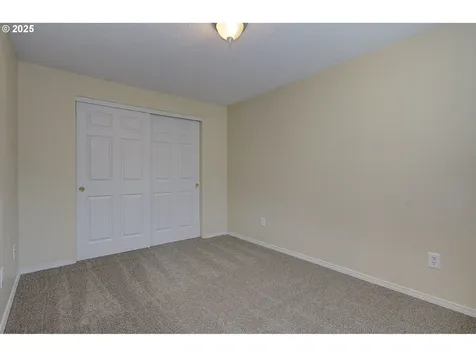 1817 E 37th Street Vancouver WA 98663