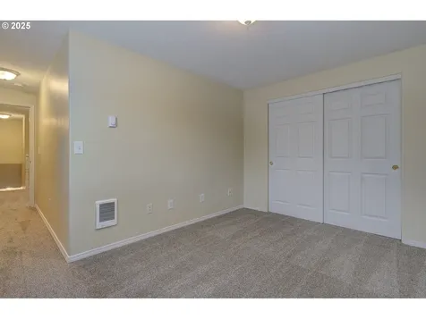1817 E 37th Street Vancouver WA 98663