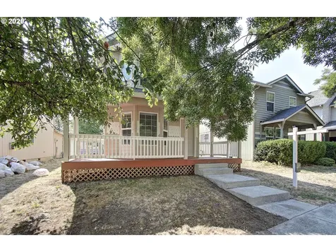 1817 E 37th Street Vancouver WA 98663