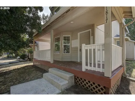 1817 E 37th Street Vancouver WA 98663