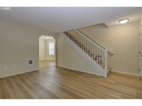 1817 E 37th Street Vancouver WA 98663