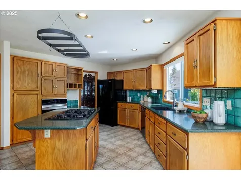18820 SW Kelly View Loop Beaverton OR 97007