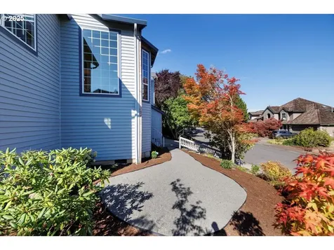 18820 SW Kelly View Loop Beaverton OR 97007
