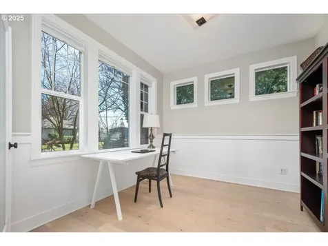 5863 NE 36th Avenue Portland OR 97211