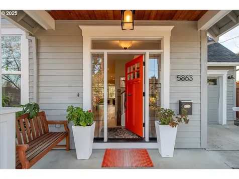 5863 NE 36th Avenue Portland OR 97211