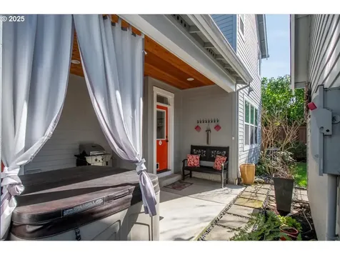 5863 NE 36th Avenue Portland OR 97211