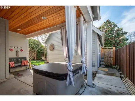 5863 NE 36th Avenue Portland OR 97211