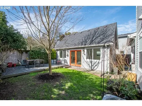 5863 NE 36th Avenue Portland OR 97211
