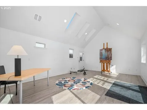 5863 NE 36th Avenue Portland OR 97211