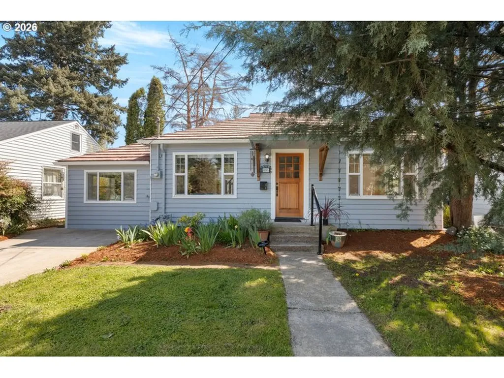 8260 N Wayland Avenue Portland OR 97203