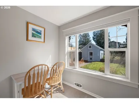 8260 N Wayland Avenue Portland OR 97203