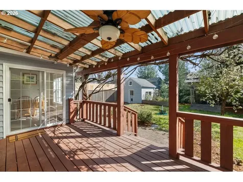 8260 N Wayland Avenue Portland OR 97203