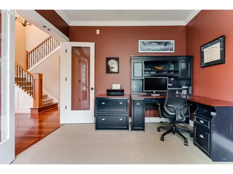 2154 Sparrow Court Eugene OR 97401