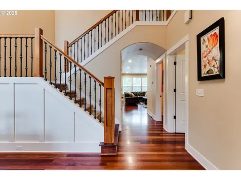 2154 Sparrow Court Eugene OR 97401