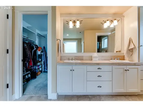 2154 Sparrow Court Eugene OR 97401