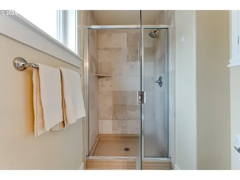 2154 Sparrow Court Eugene OR 97401