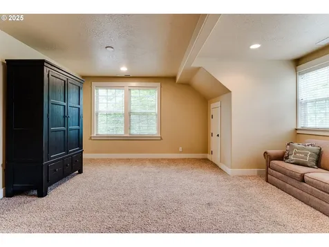 2154 Sparrow Court Eugene OR 97401