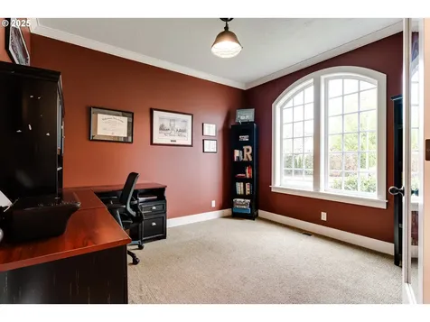 2154 Sparrow Court Eugene OR 97401